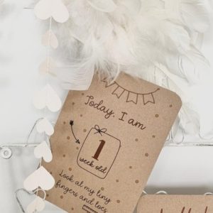 1 week old milestone card