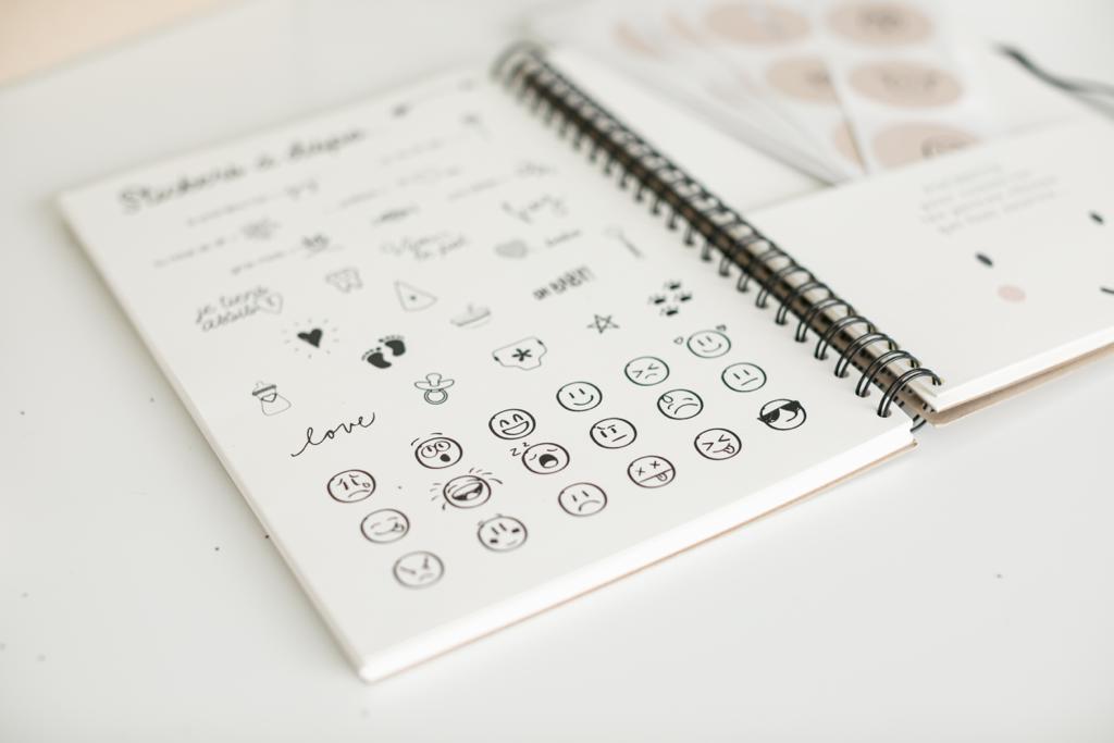 l'intérieur du Cahier de kifs - Les Petits Pois